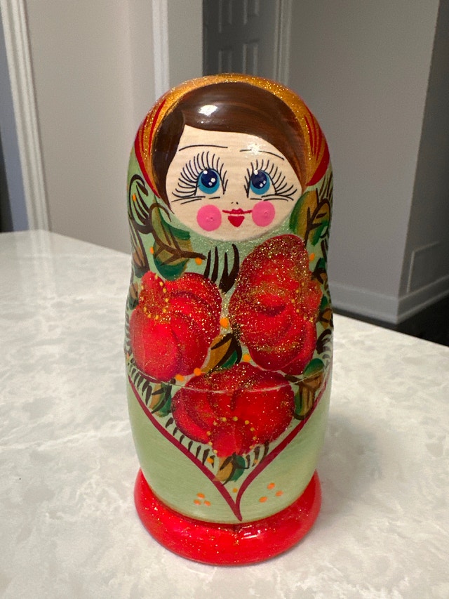 Hand-painted wooden Russian nesting doll (matryoshka) - photo 2