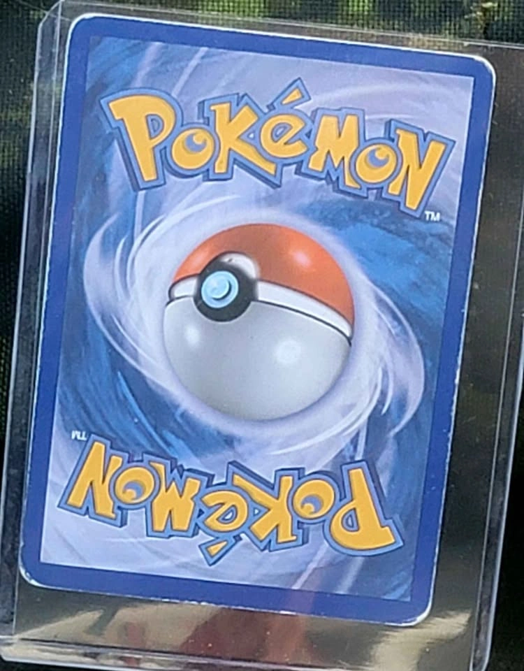 Pikachu RC7/RC25 Legendary Treasures: Radiant Collection Holo - photo 2
