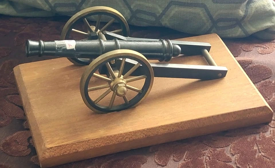 Vintage Decorative Miniature Cannon - photo 3