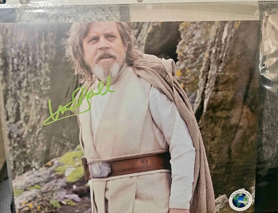 SIGNED MARK HAMILL STAR WARS MOVIE PHOTO C/W COA