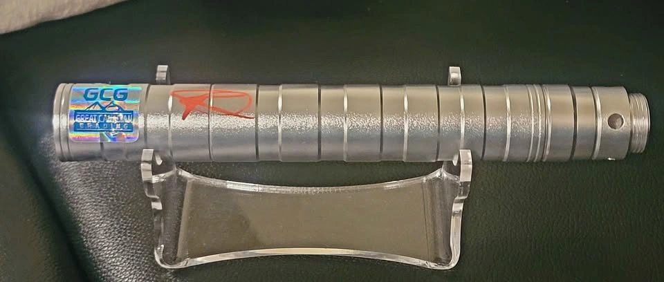 Very Rare Signed Ray Park Darth Maul Lightsaber w/ COA & Stand - photo 2