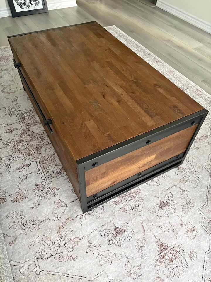 High-end Wooden Jedrek Coffee Table with Storage