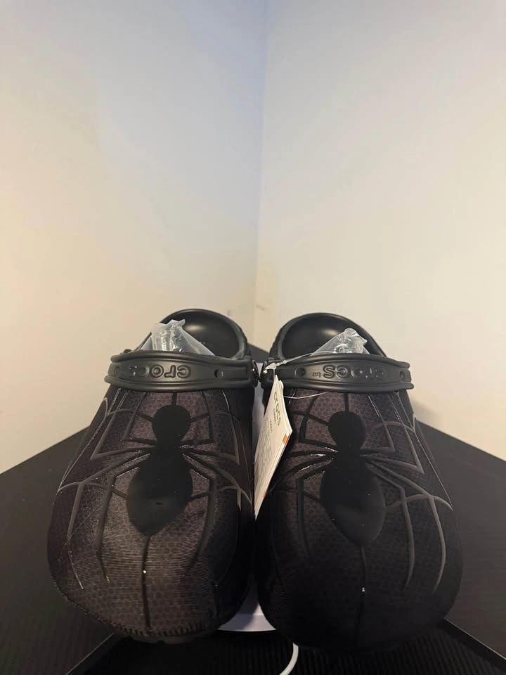 Marvel Spider-Man Crocs Classic Clogs - photo 2