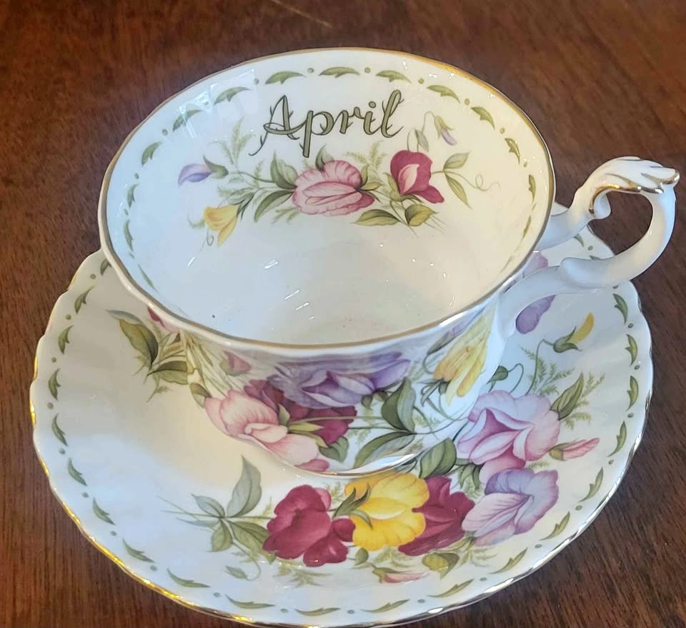 Royal Albert Flower of the Month April Sweet Pea Teacup and Sauc