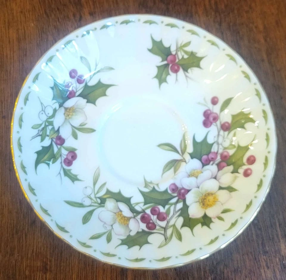 Royal Albert Flower of the Month December Christmas Rose Teacup - photo 5