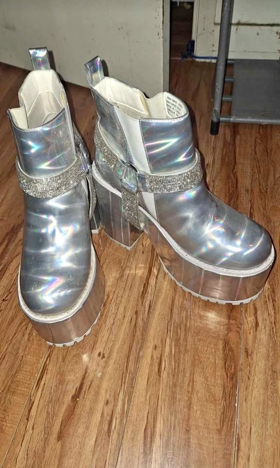 Size 9 Holographic Silver Platform Boots from YRU