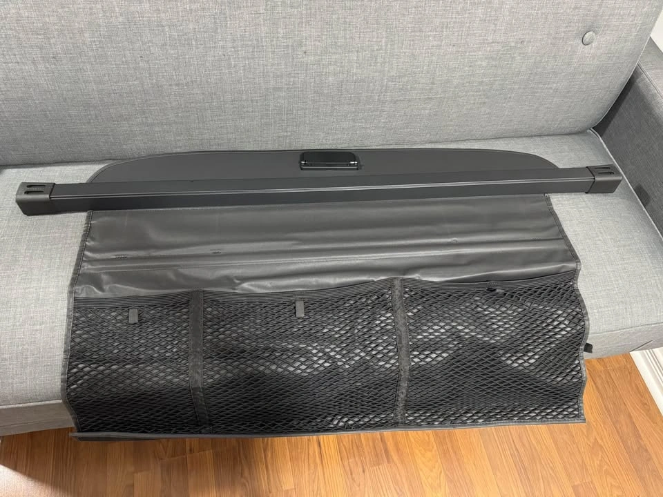 Marretoo Retractable Cargo Cover Trunk Cover Black 51 inches