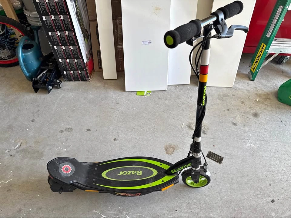 Razor Power Core E90 Electric Scooter
