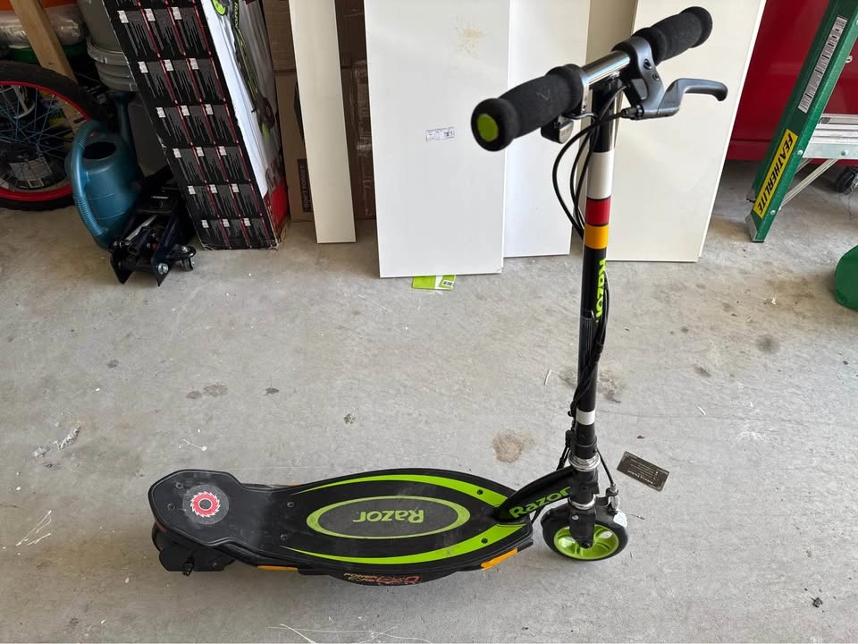 Razor Power Core E90 Electric Scooter - photo 2