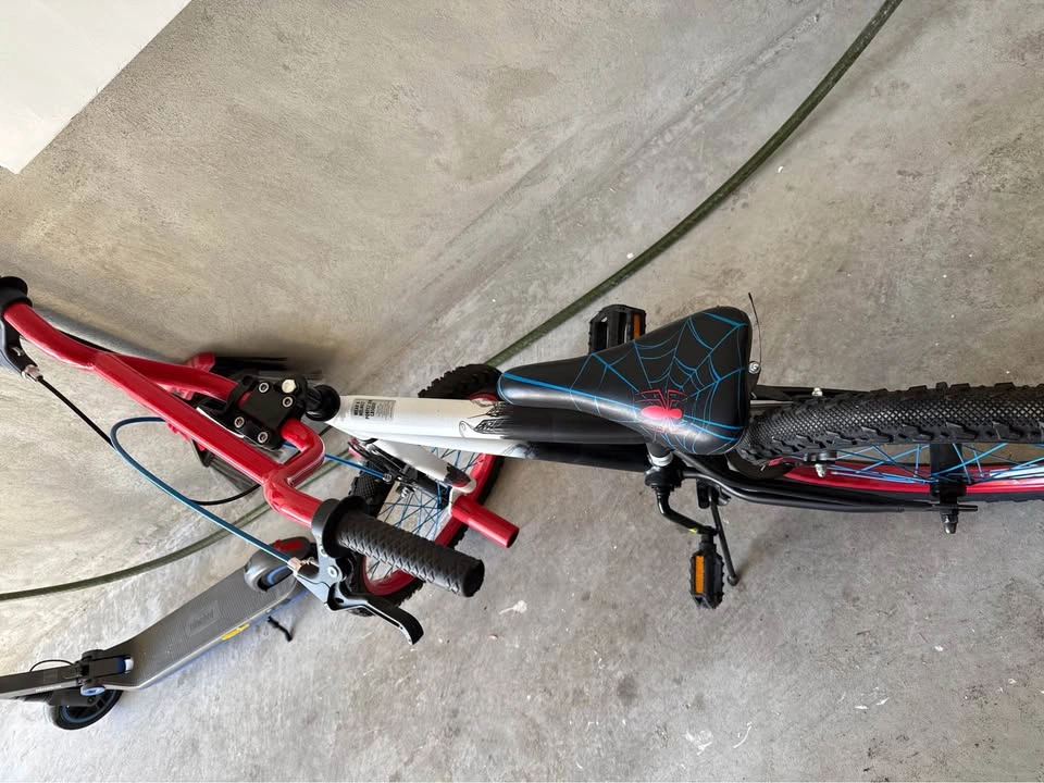 Huffy Spider-Man 18-Inch Kids' Bike - photo 3