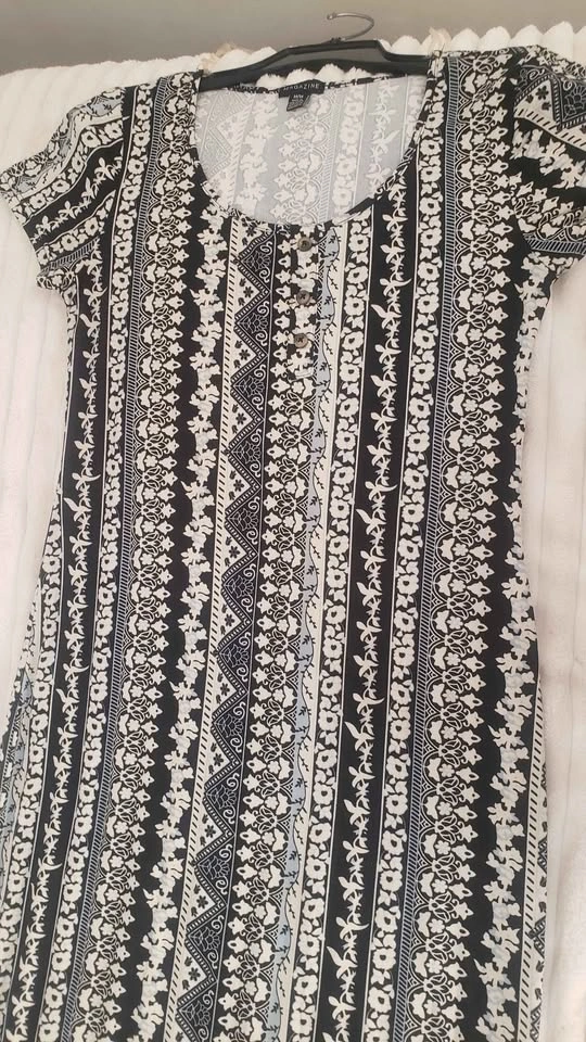 Maxi Dress with Bohemian Print - photo 2