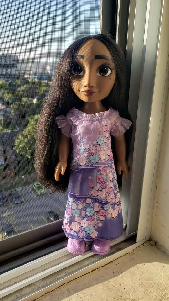 Isabella "Encanto" Doll - photo 2