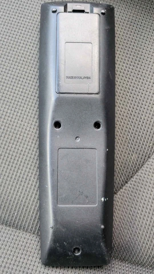 Sharp Original OEM VCR Remote RRMCG1236AJSB - $25 - photo 2