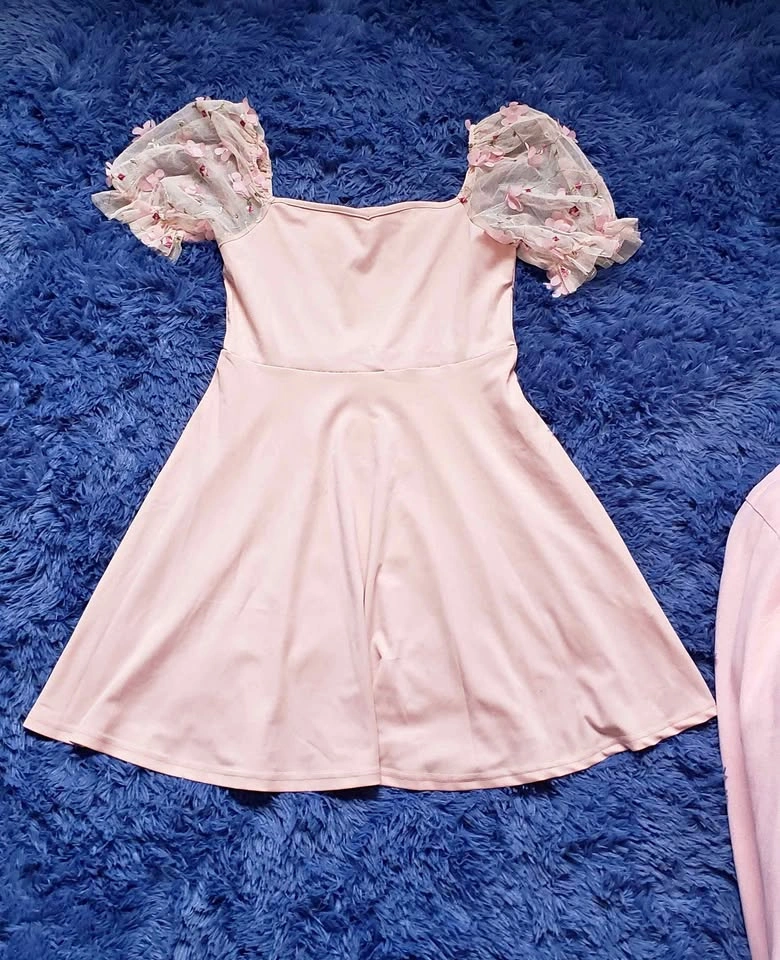 Girls Shein Pink Dress with Floral Puff Sleeves