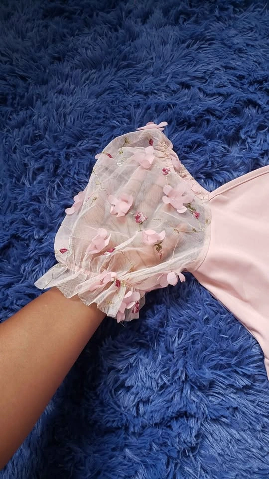 Girls Shein Pink Dress with Floral Puff Sleeves - photo 2