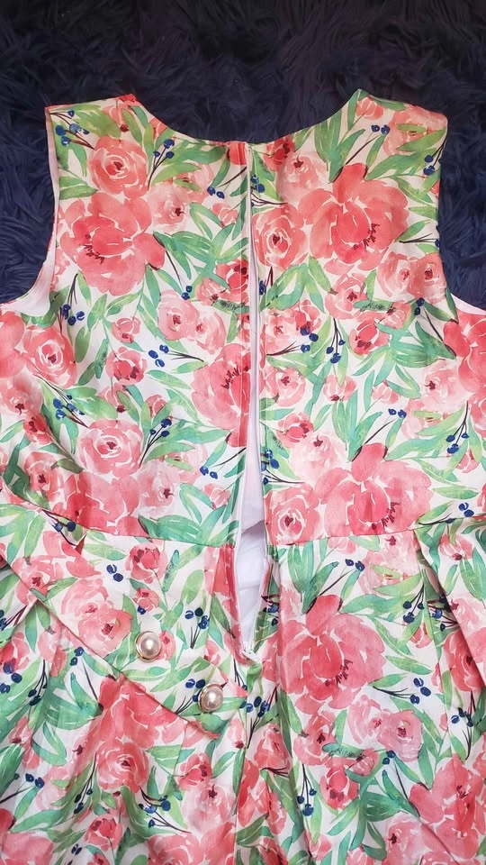 Girls' Floral dress - photo 4