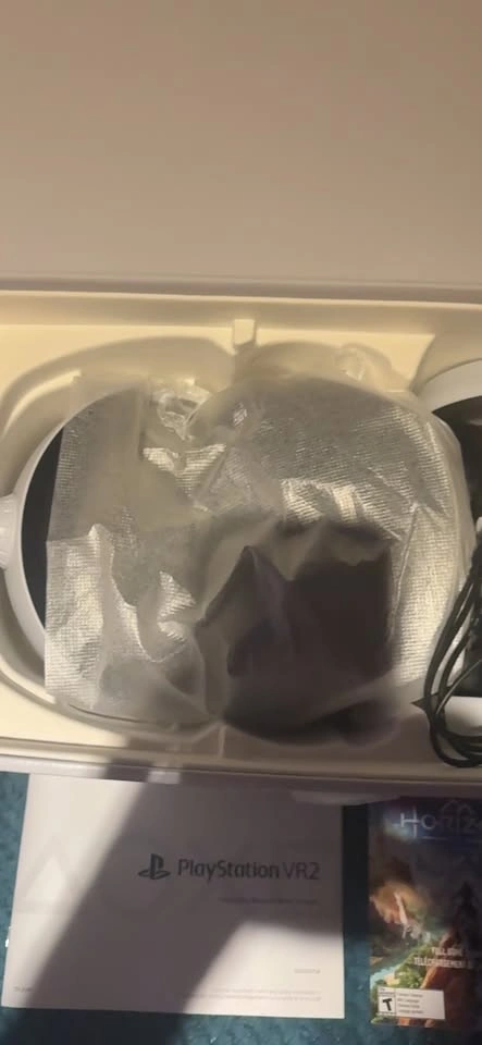 Sony PlayStation VR2 Horizon Call of the Mountain Bundle - photo 3