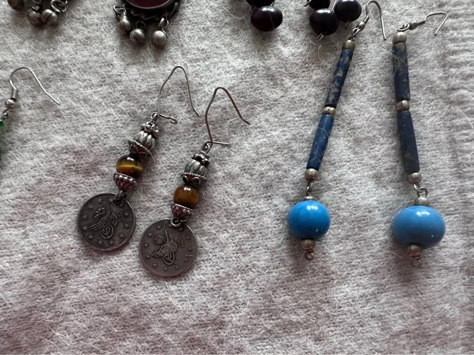 Assorted Lot of 6 Pairs of Dangle Earrings - photo 2