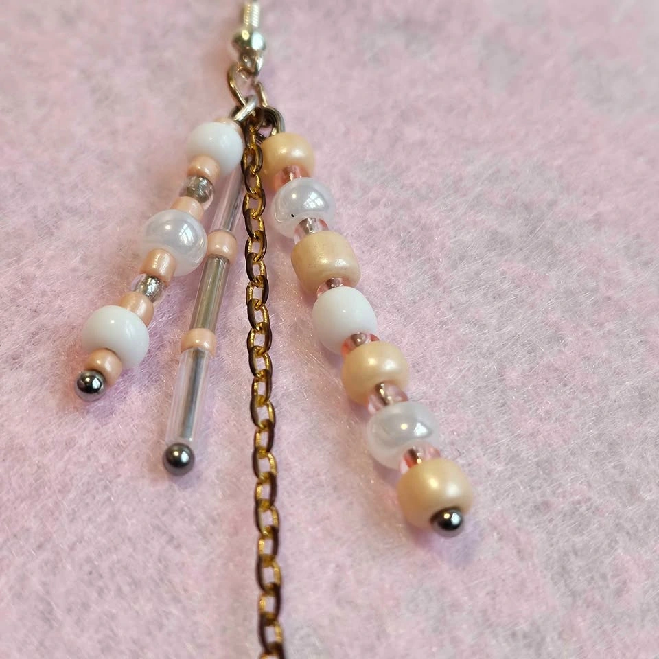 Cute pink flower charm handmade beaded hypoallergenic earrings - photo 3