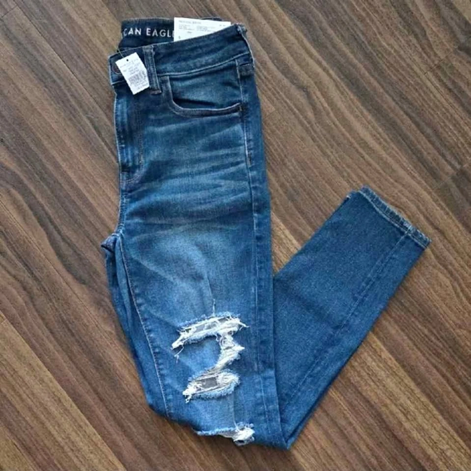 NEW American Eagle Hi-Rise Jegging Distressed Size 6 Short