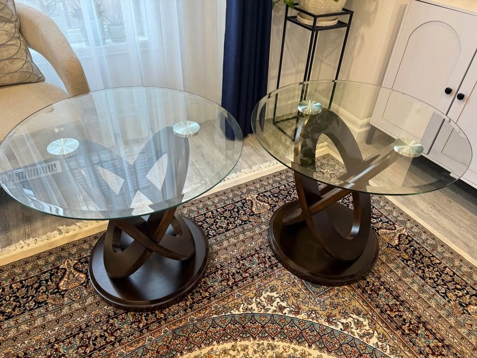 Set of 2 Glass Top End Tables - photo 4