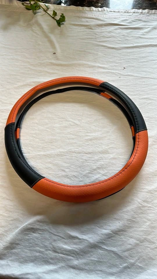 Steering wheel cover