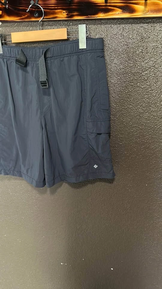 Columbia Men's Grey Cargo Shorts - photo 2