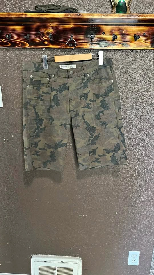 Levi’s Camouflage Jean Denim Shorts