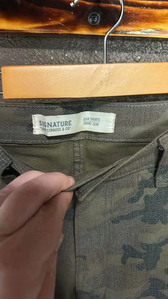 Levi’s Camouflage Jean Denim Shorts - photo 4