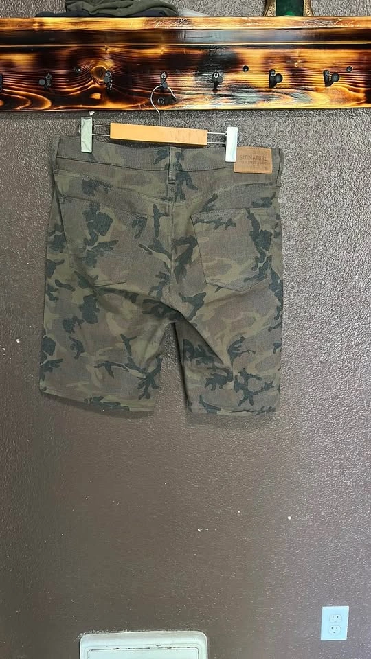 Levi’s Camouflage Jean Denim Shorts - photo 5
