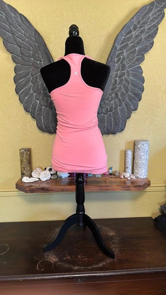 Lululemon Tank Top - photo 3