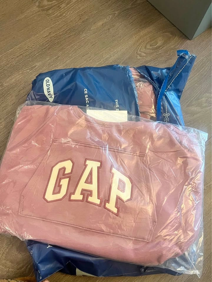 Gap Hoodie Bag