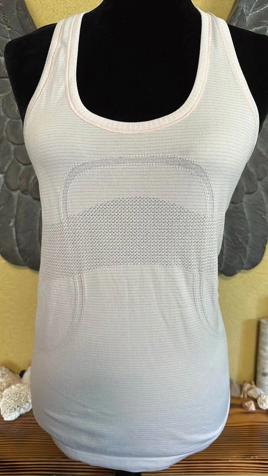 Lululemon White Tank Top - photo 2