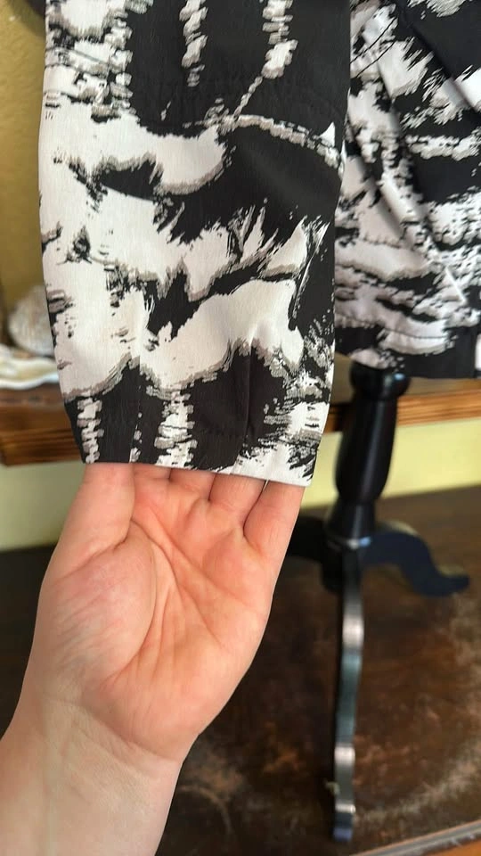 Chico’s Stylish Black and White Women's Jacket - photo 5