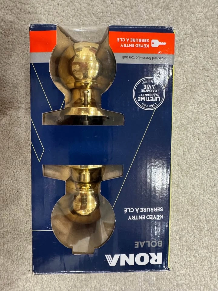 Door knob with keys/lock - photo 2