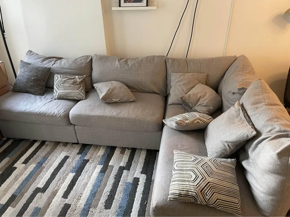 4-Piece Modular Sectional Couch - Light Grey image indicator(3)