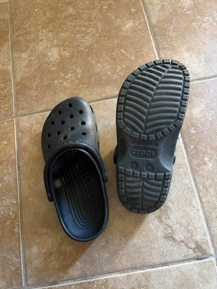 Used crocs - photo 2