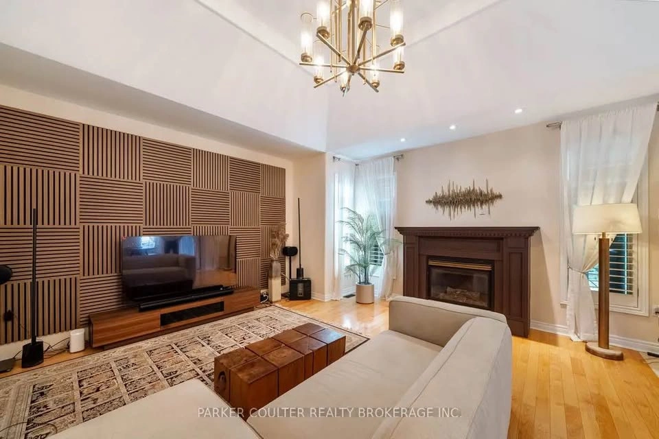 Prime location Detached house 4 bedroom with income - photo 4
