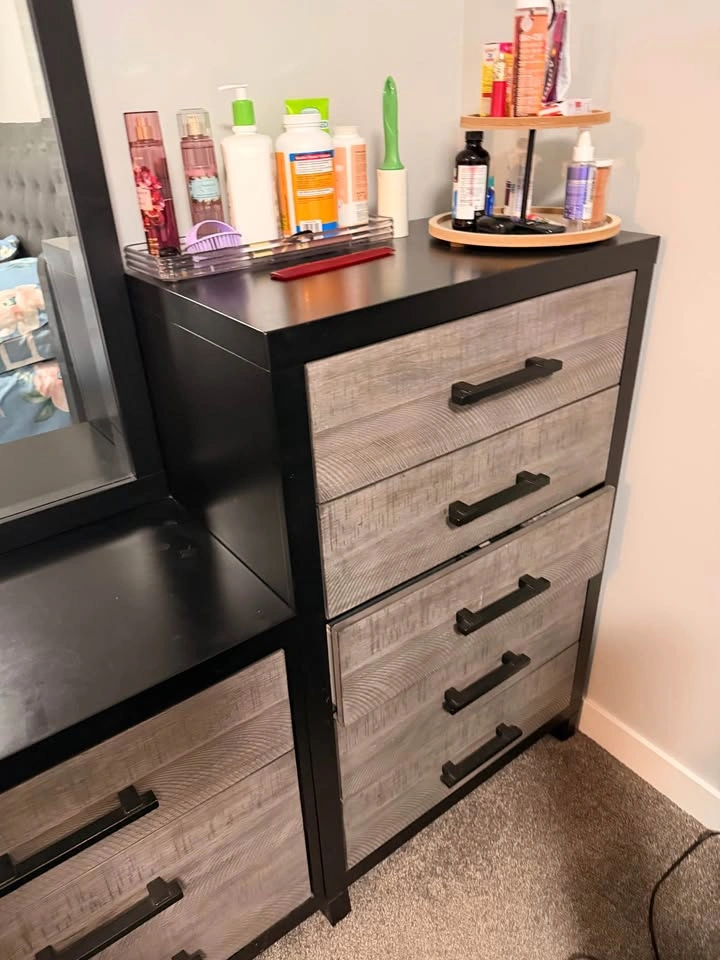 Black and Grey Two-Tone Dresser with Mirror - photo 3