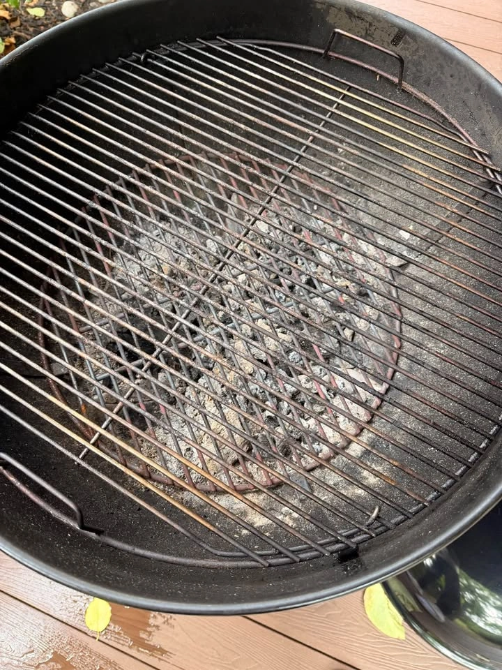 Weber Original Kettle Premium 22” Charcoal Grill - photo 3