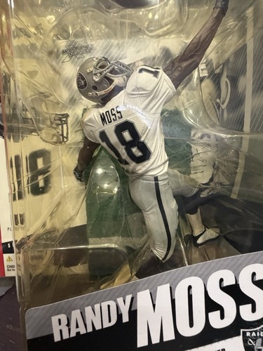 McFarlane Toys NFL Series 11 Randy Moss Raiders Figure (2005) - photo 2