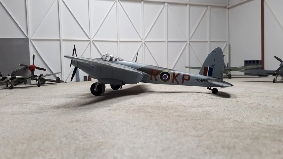Completed 1/48th scale Mosquito plastic model aircraft - photo 5