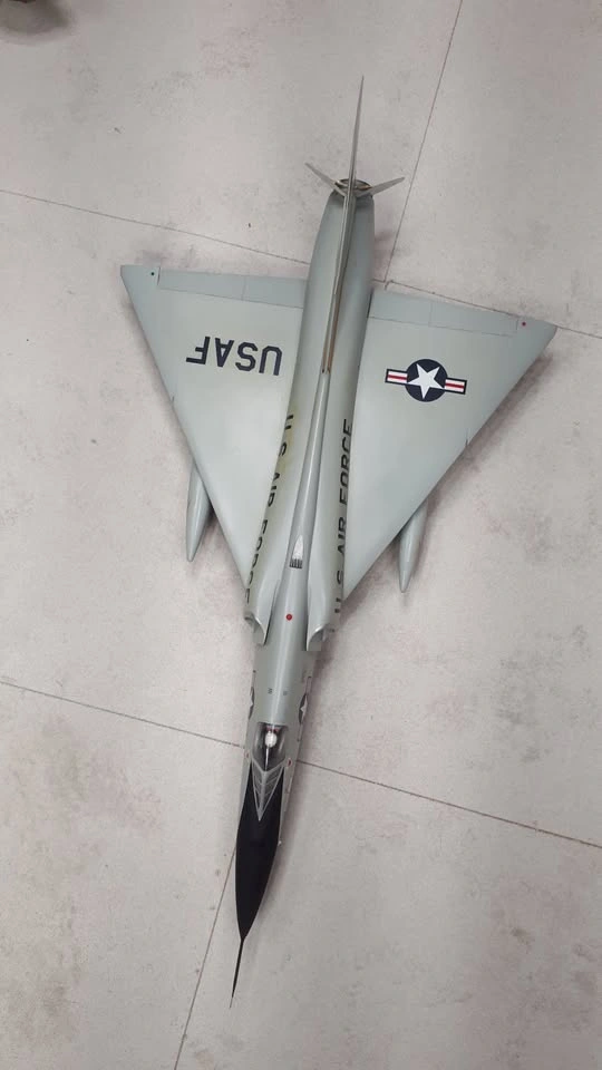 Completed 1/48th scale F-106A Delta Dart plastic model aircraft - photo 4
