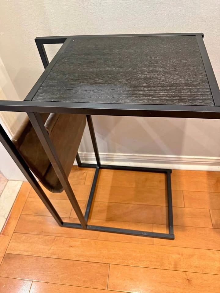 Black C-Shaped Side Table with Magazine Holder