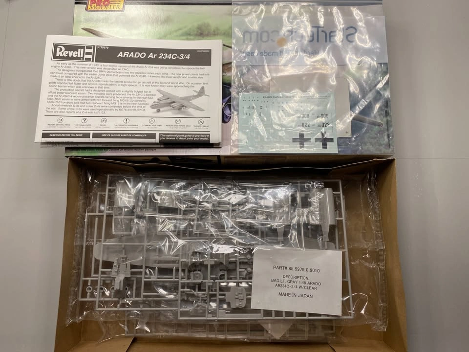 1/48 Scale Ar234C-3/4 Blitz Promodeler Kit 85-5979 - photo 2