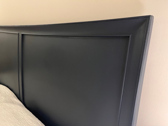 King bed with Dream Catcher mattress and box springs - photo 2