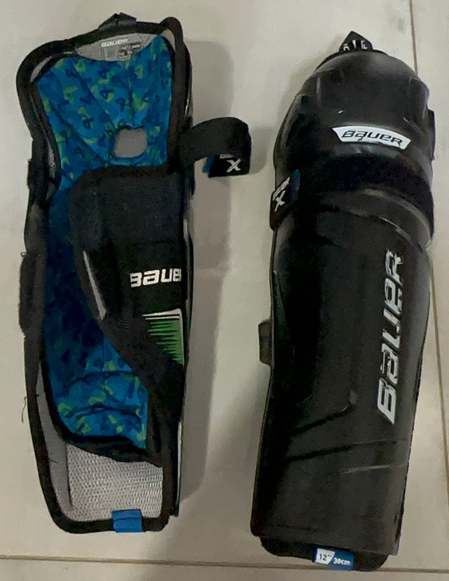 Bauer and CCM Junior Hockey Equipment - photo 3