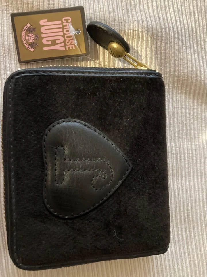 Juicy Couture Velour Zip-Around Wallet - photo 3