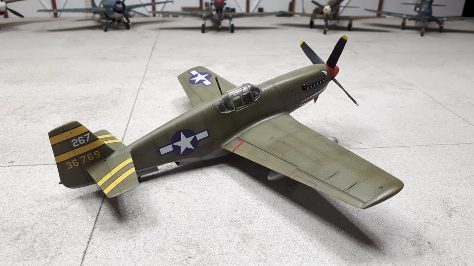 Completed 1/48th scale P-51B Mustang plastic model aircraft - photo 4