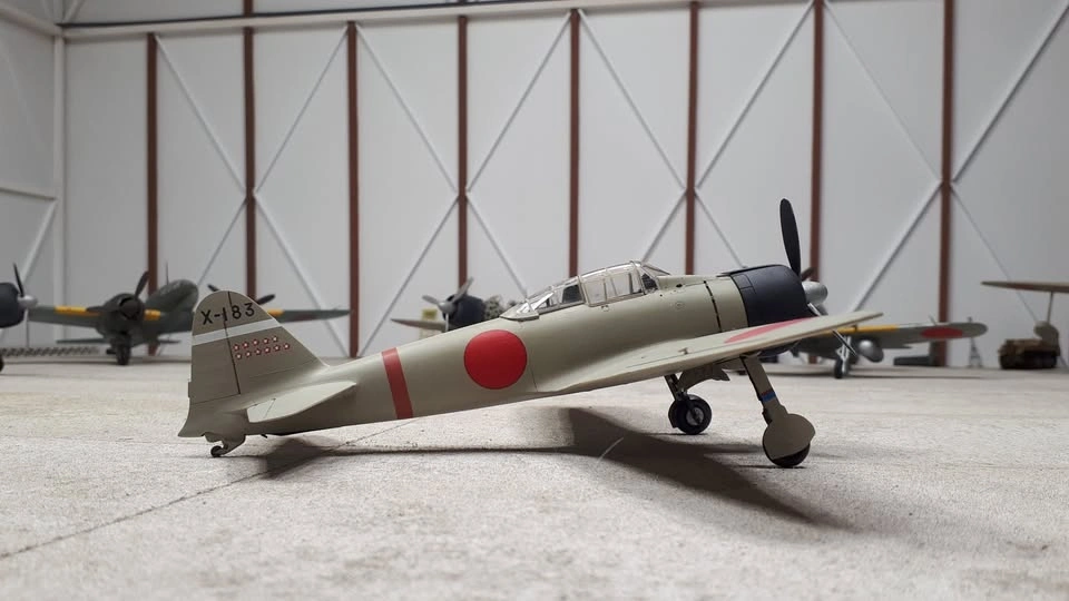 Completed 1/48th scale A6M2 Zeke plastic model aircraft - photo 2